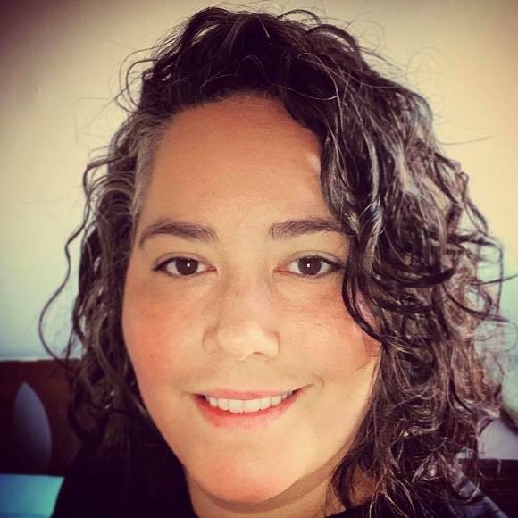 Meet your Posher, Colleen - Picture 1 of 1